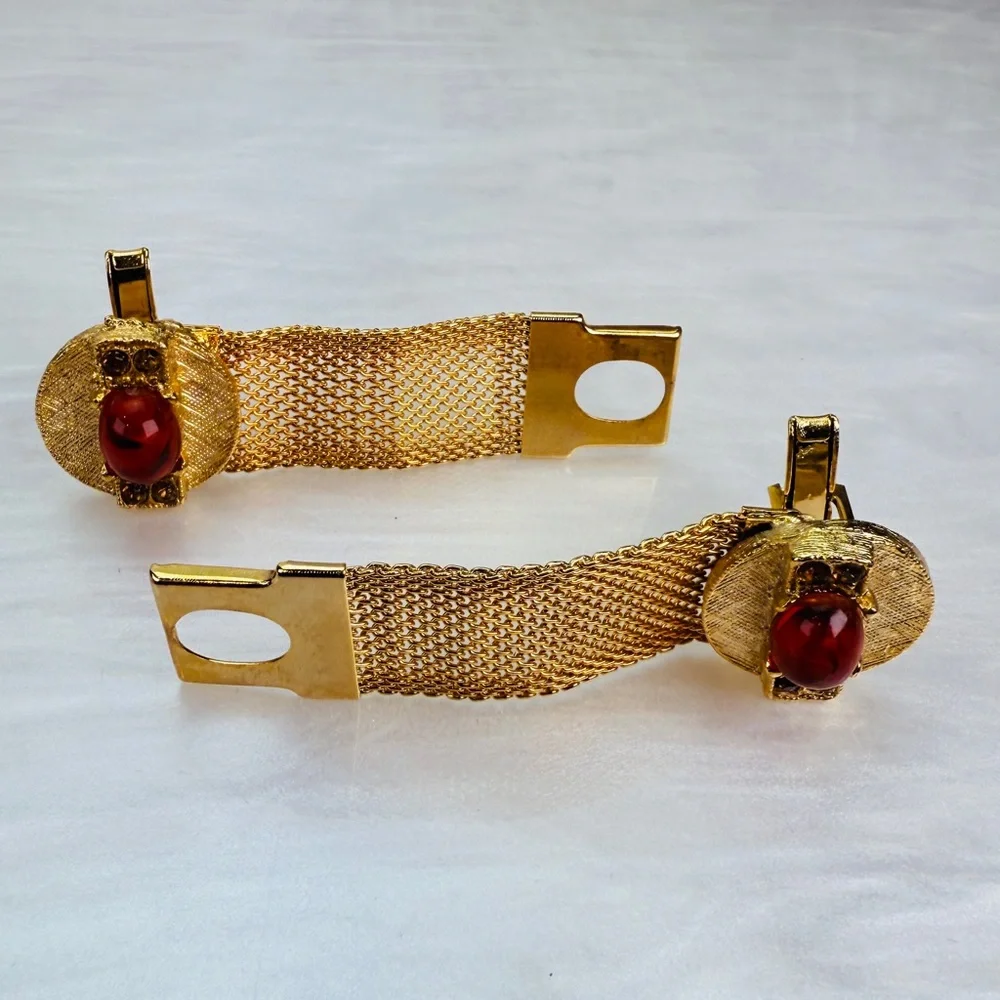 Vintage Goldtone and Red Mesh Mid Century Cuff Links